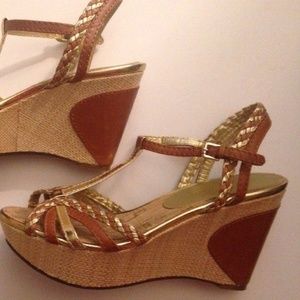 Marc Fisher Wedge Brown Gold Leather Platform 8.5M